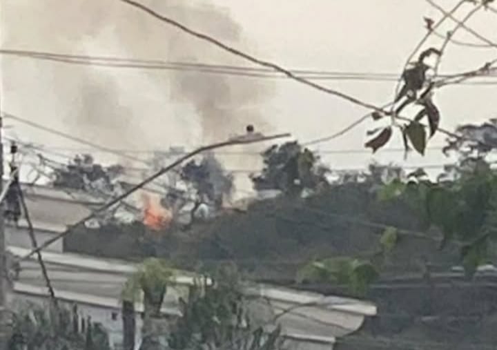  Foco de incêndio em área de mata, próximo ao Cristo Redentor